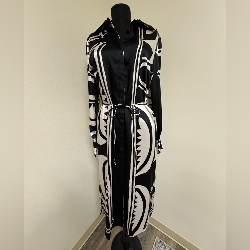 NWT MANGO Printed Wrap Midi Dress in Black and Cream, NWT, Size XS, Button down
